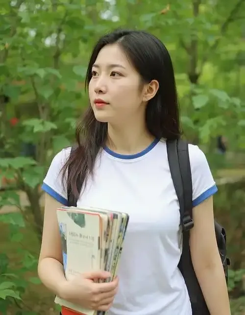 媚娘直播用户评价头像展示图